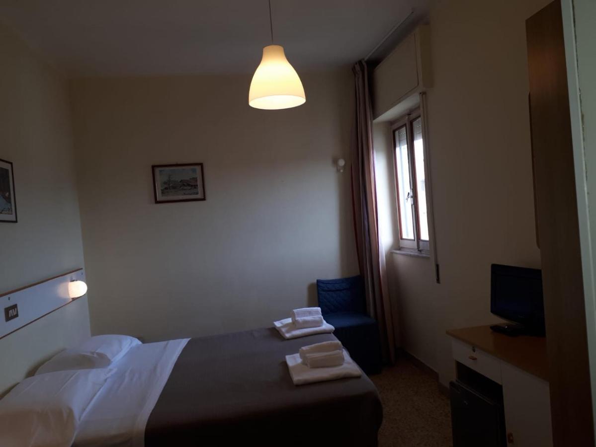 Hotel Laurin Lido di Camaiore Exterior foto